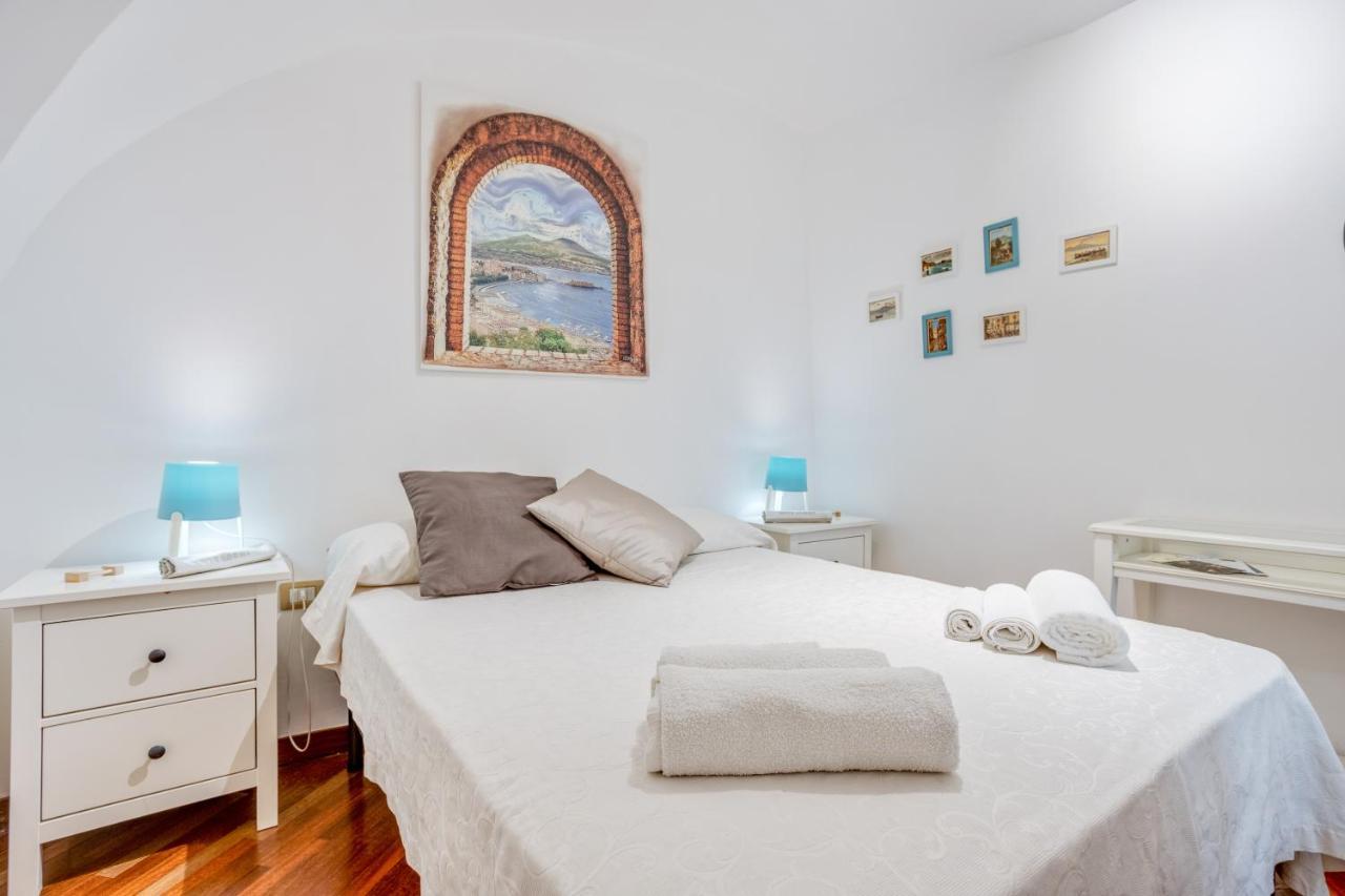 Guesthost - Casa Querida Central & Elegant Flat نابولي المظهر الخارجي الصورة